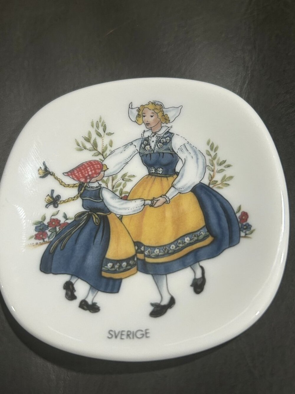 Rorstrand Sweden Sverigedräkten Plate Swedish National Costume JL0682 3”